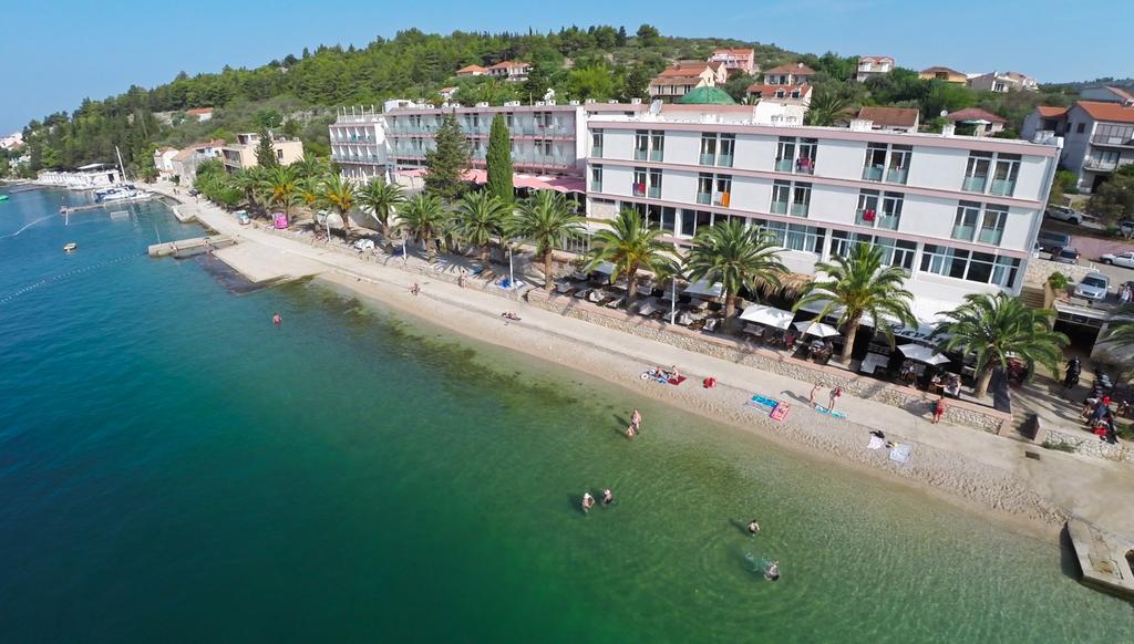 Hotel Posejdon Вела Лука Екстериор снимка