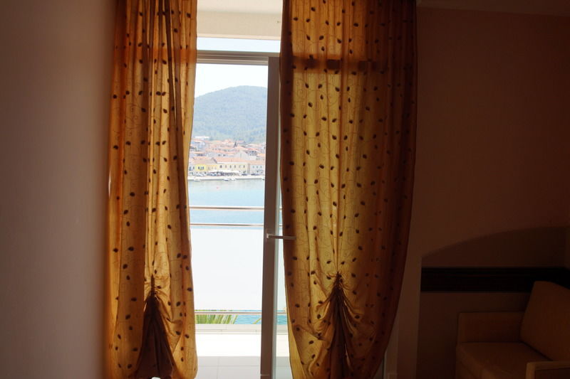 Hotel Posejdon Вела Лука Екстериор снимка