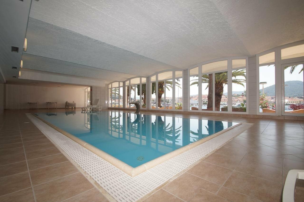 Hotel Posejdon Вела Лука Екстериор снимка